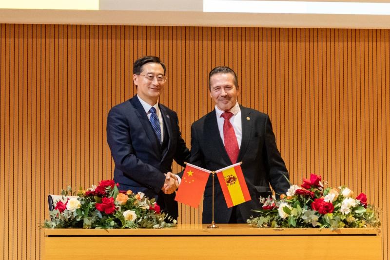 UPV rector jose esteban capilla roma